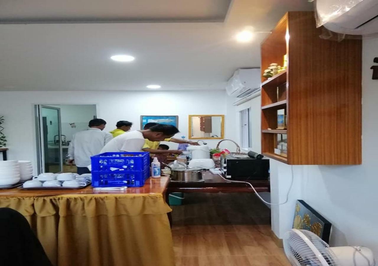 Baan Bua House 2 Hotel Ayutthaya Eksteriør billede